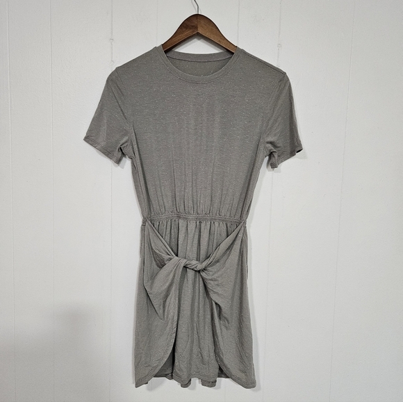 Lululemon Unwind Your Mind DressDark Chrome / White - Picture 3 of 8